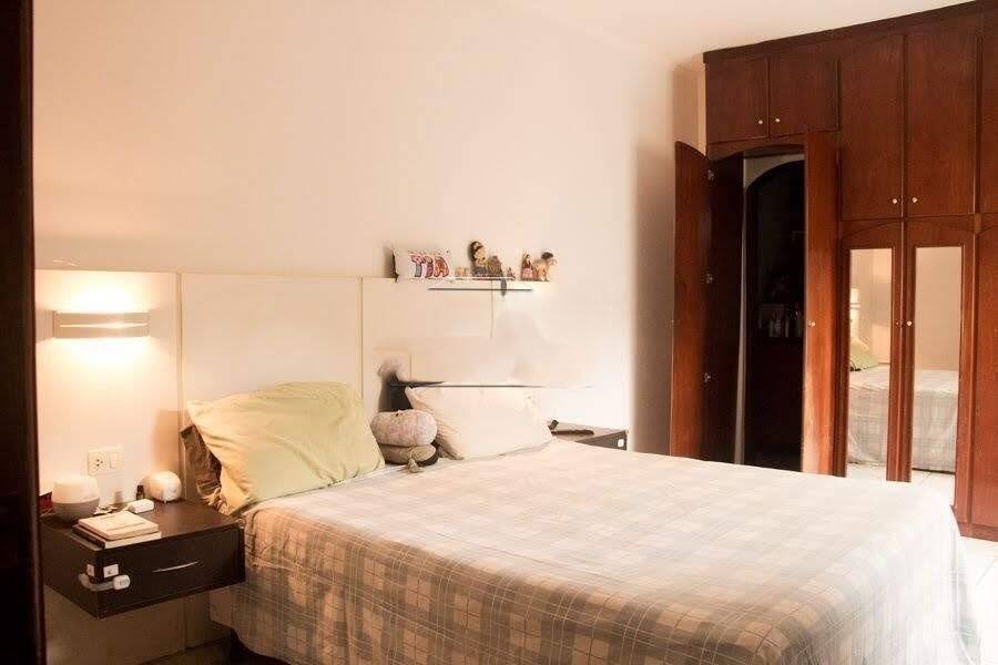 Sobrado 182² Bairro Barcelona