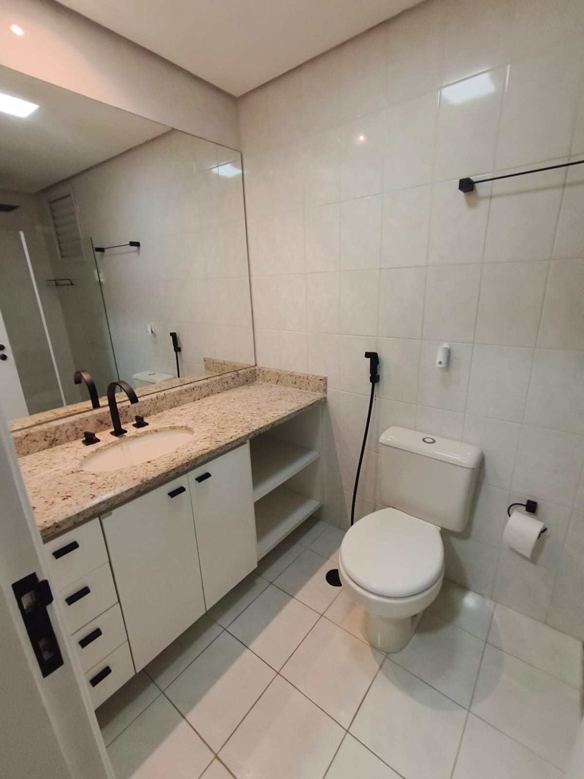 Apartamento- Sacada Gourmet - Lazer Total Bairro Santa Paulaanta Paula