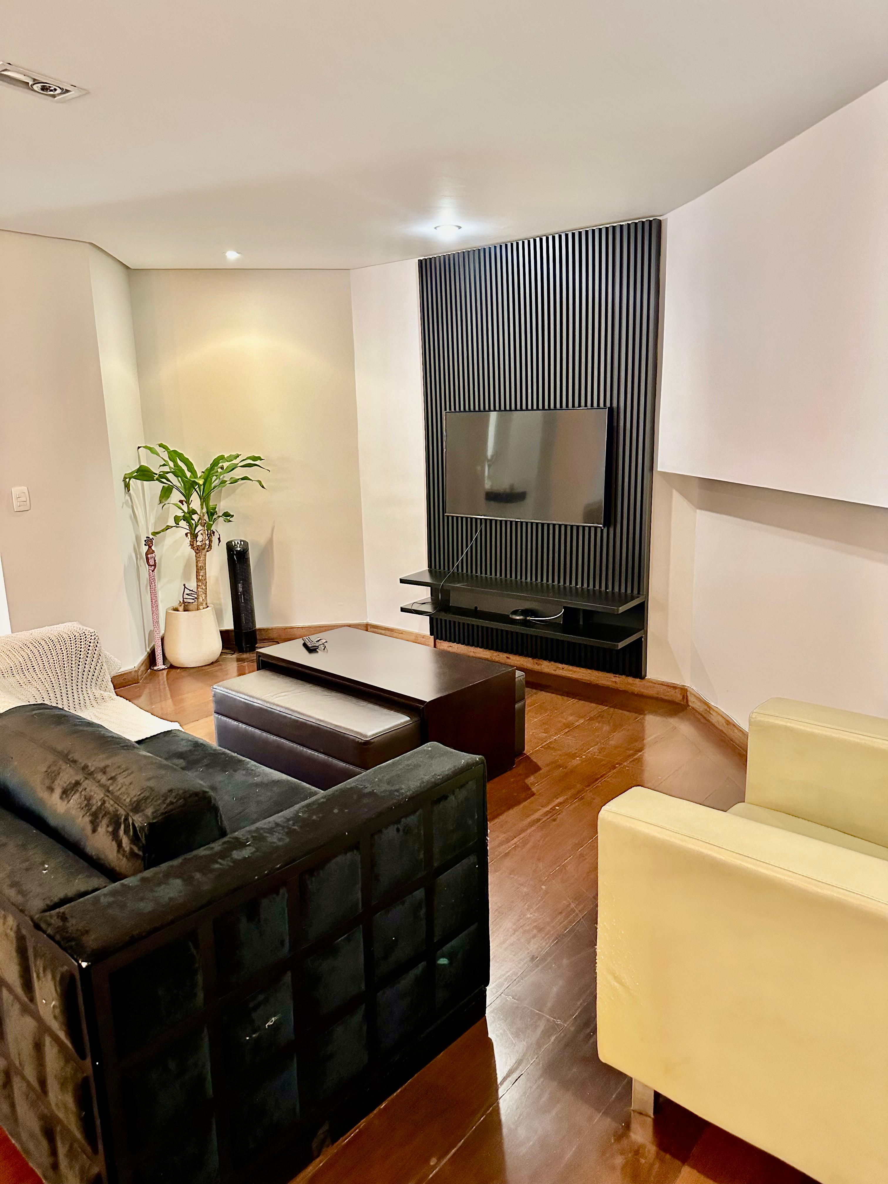 Apartamento Alto Padrão - Bairro Santa Paula - 200 mts denárea útil