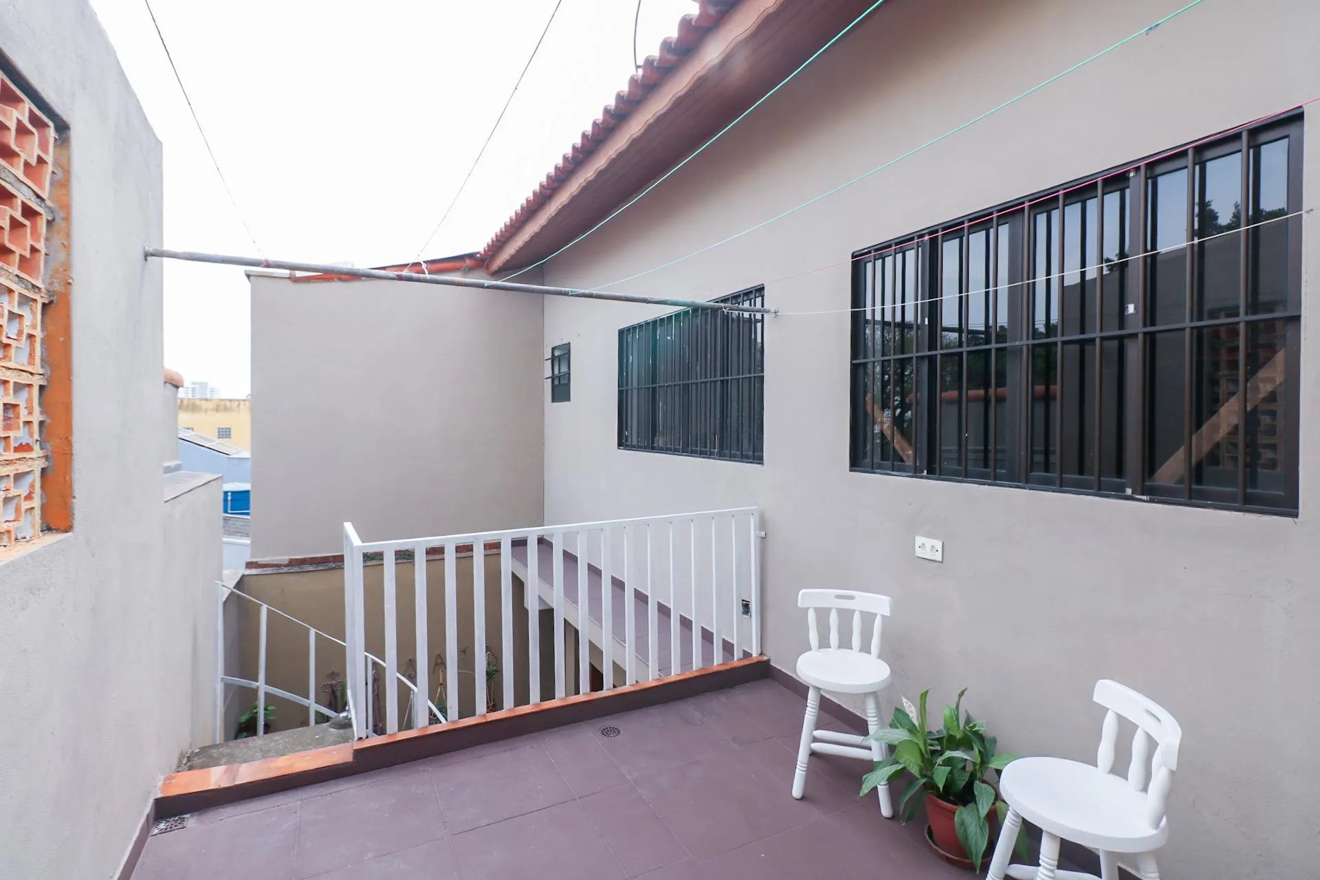Sobrado à venda com 232m², 4 quartos e 2 vagas