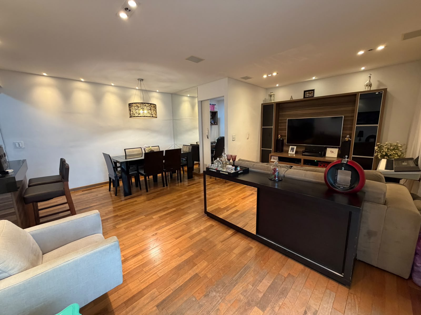 Apartamento Totaliá 83 metros - 2 vagas de garagem
