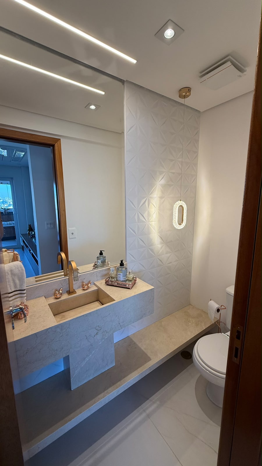 Apartamento Porteira Fechada - Bairro Olímpico-Andar Alto-Vista Livre 