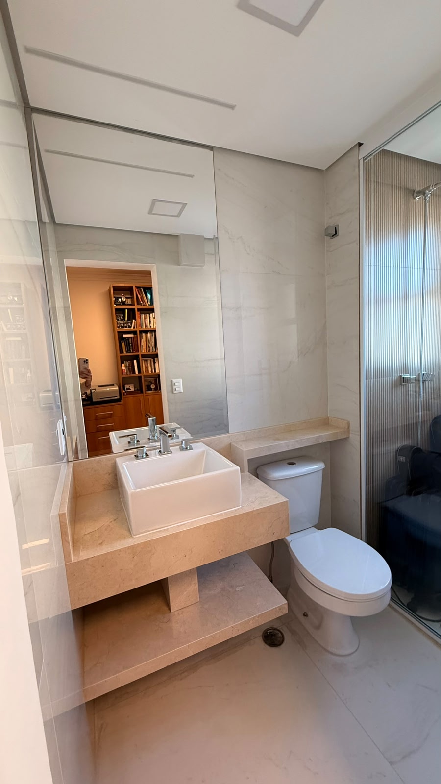 Apartamento Porteira Fechada - Bairro Olímpico-Andar Alto-Vista Livre 