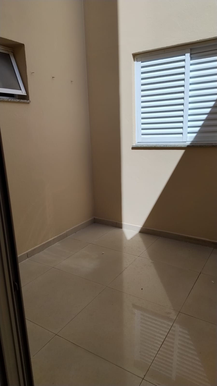Lindo Apto -90 Mts - Sem Condomínio -Bairro Santa Maria -Santo André 1 por andar !!