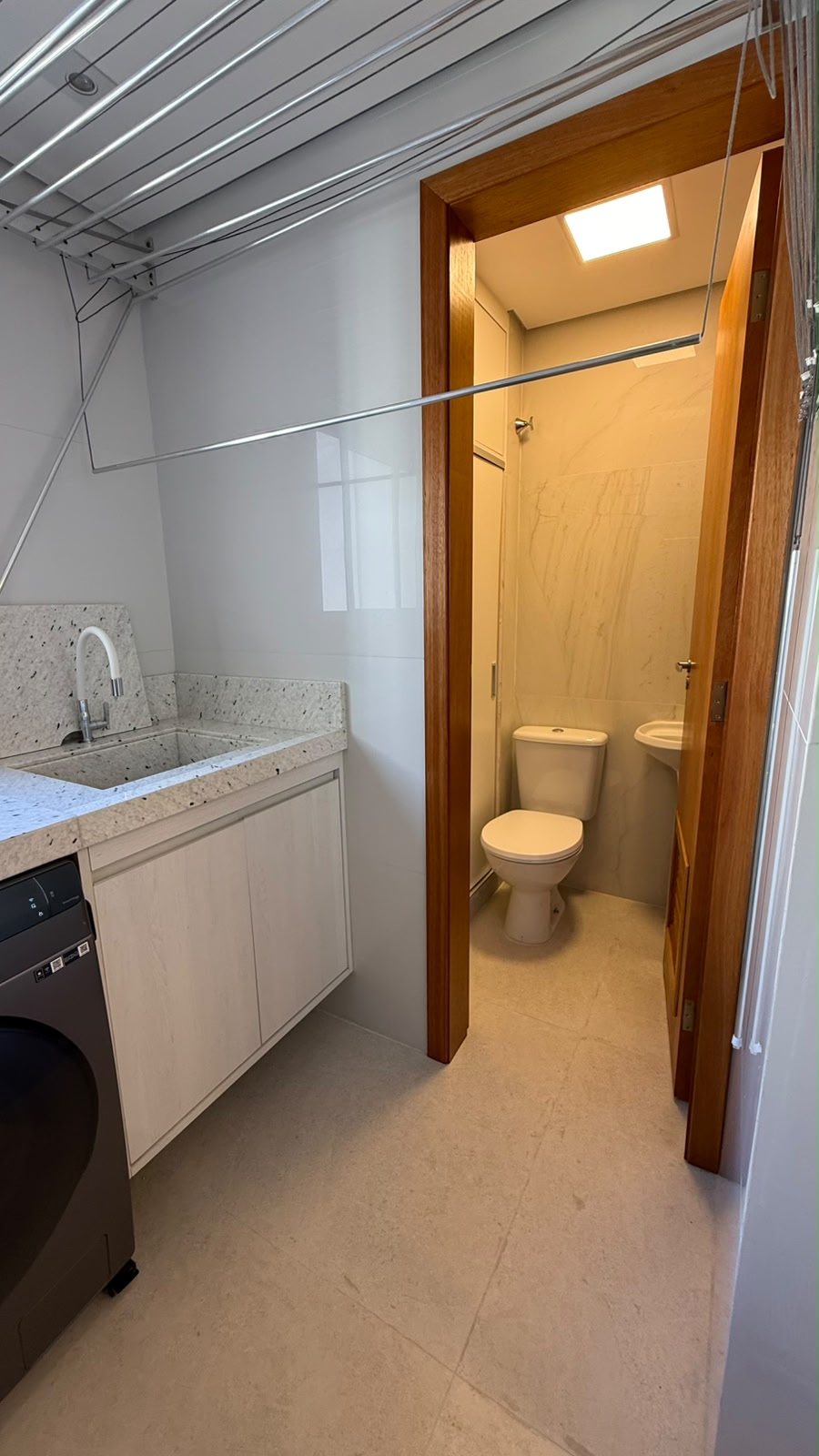 Apartamento Porteira Fechada - Bairro Olímpico-Andar Alto-Vista Livre 