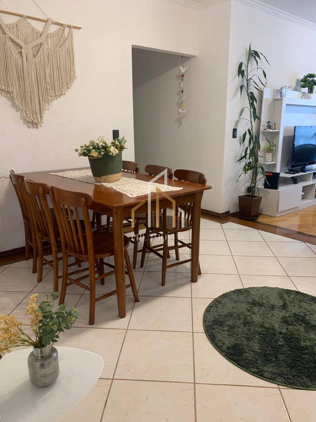 Apartamento à venda com 96m², 3 quartos *LOCALIZAÇÃO PREVILEGIADA*