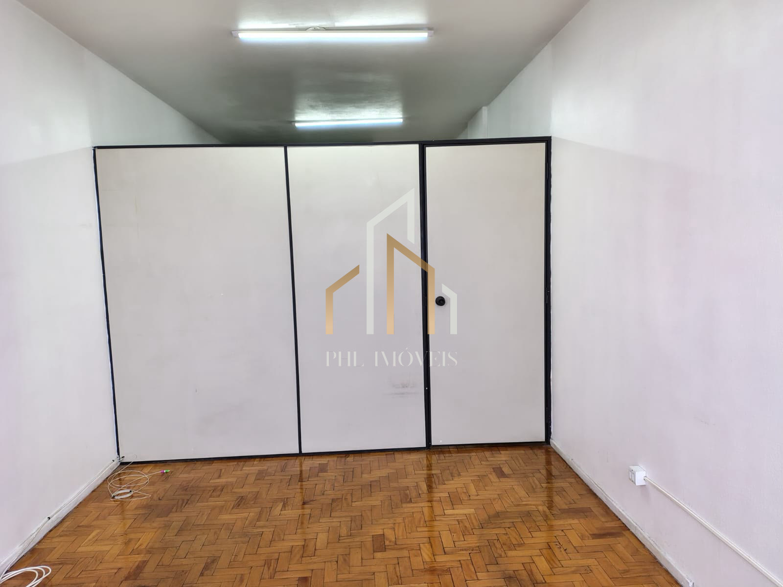 Sala Comercial -40 MTS -Prédio 500 