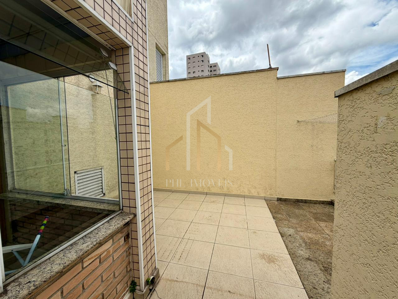 Cobertura Duplex- 124m2 -Bairro Barcelona- Prédio com Elevador