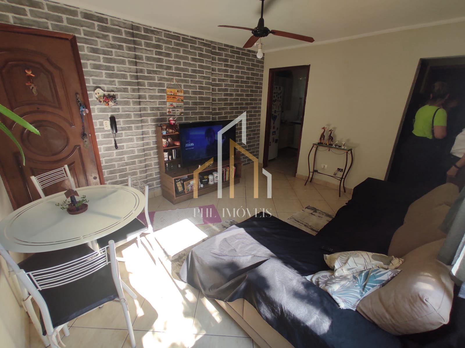APARTAMENTO RADIALISTA 1º ANDAR