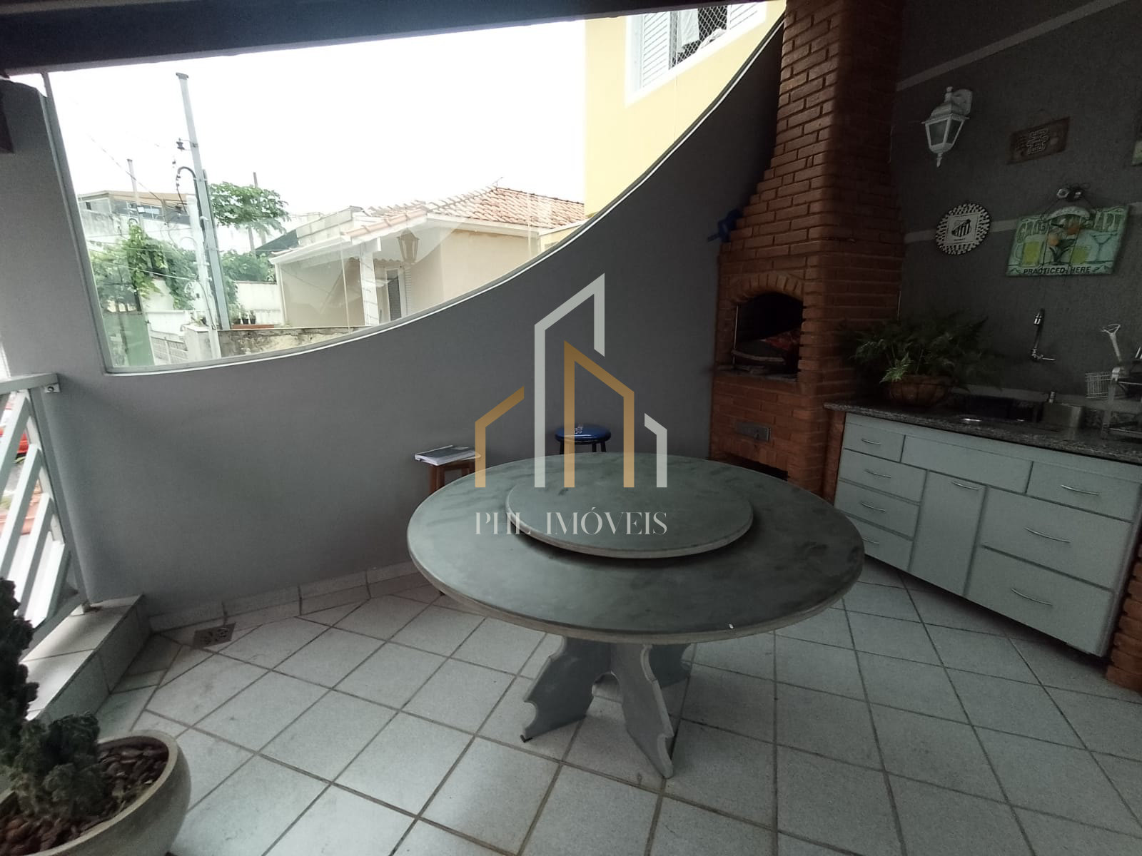 Sobrado Reformado - Vila Palmares -Santo André-Aceita troca imóvel na Praia