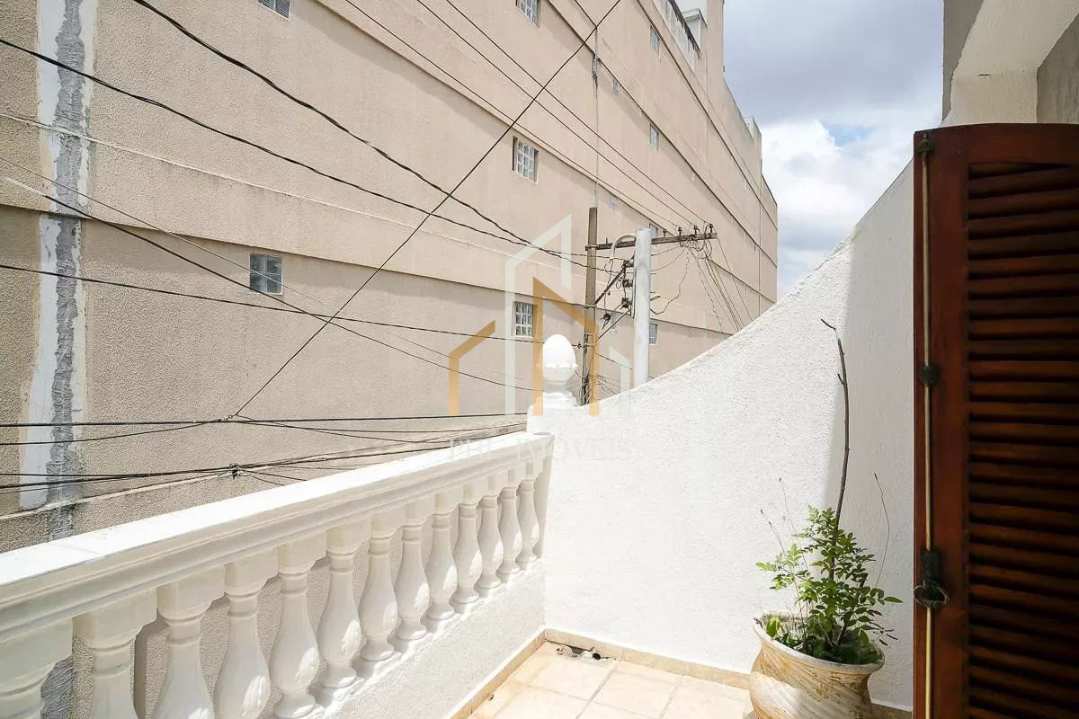 Sobrado Reformado à venda -150m² - B. Santa Maria