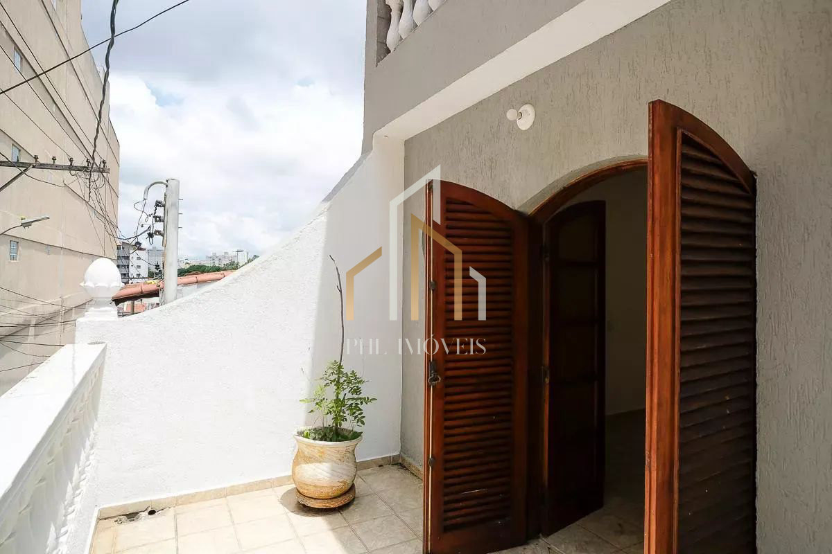 Sobrado Reformado à venda -150m² - B. Santa Maria