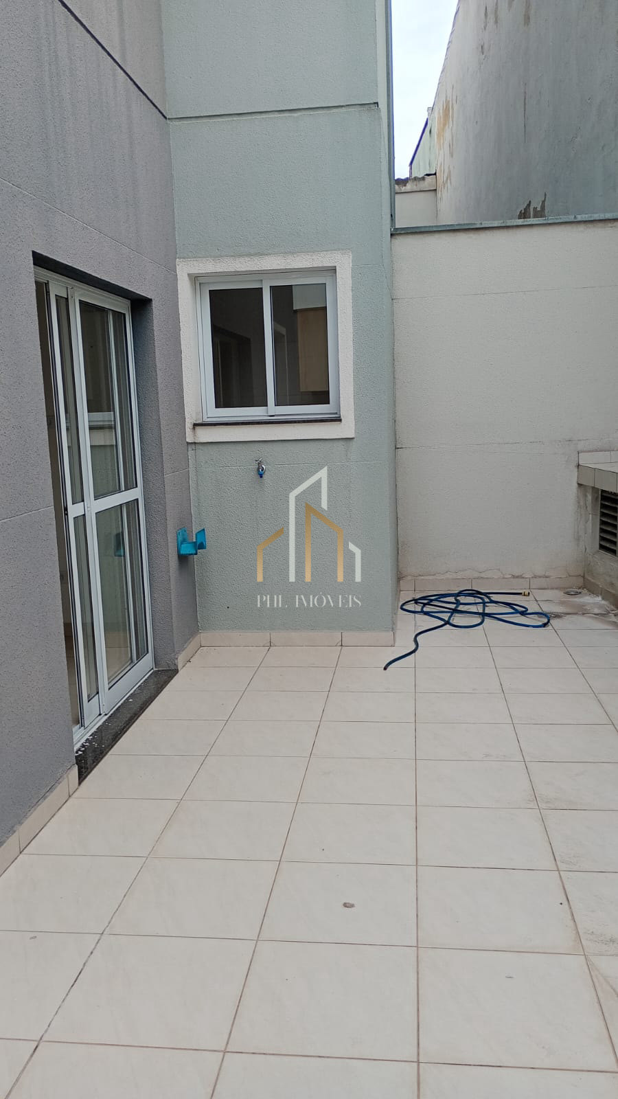 Apartamento Térreo - Próximo á Avenida Kennedy-SCSul