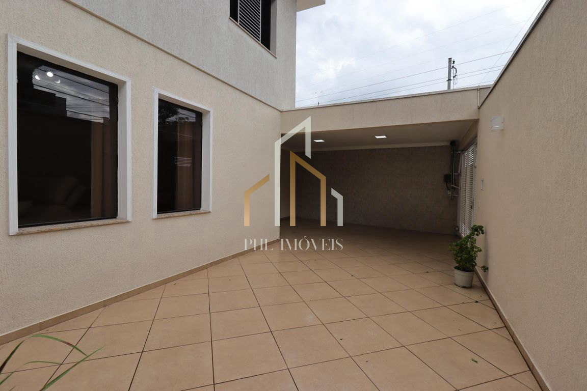 Casa-3 Dorms (1 Suíte) – Conforto e Localização Nobre em Santo André